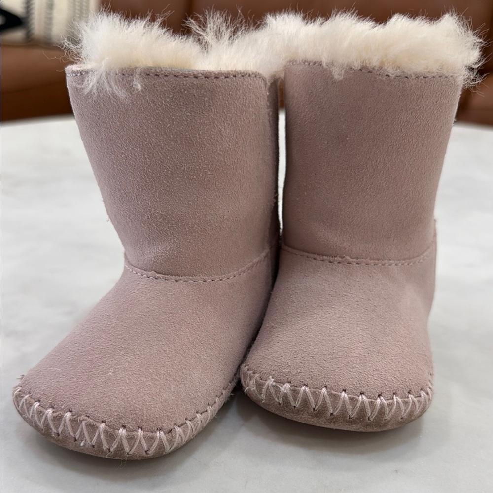 UGG Classic Infant Boots | Pink | 6-12 Mouths